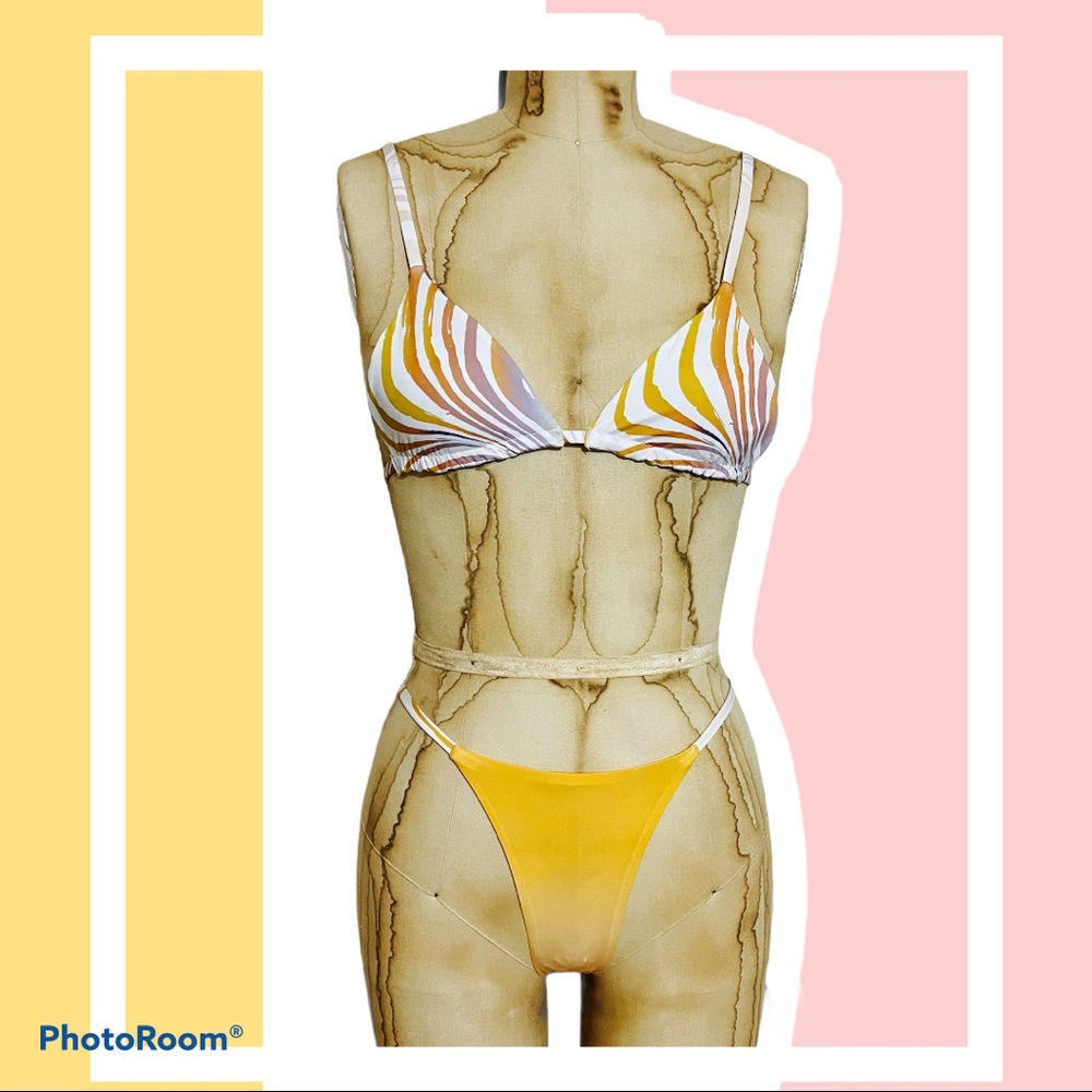 NEW Triangle bikini top and bottoms